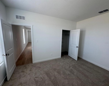 2290 Jennio Drive - Photo Thumbnail 11