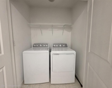 469 Madison Drive - Photo Thumbnail 11