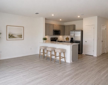 1335 Tallowwood Lane - Photo Thumbnail 3
