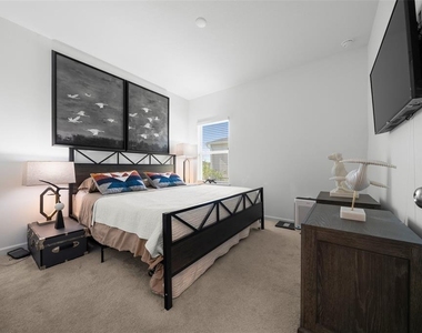 3902 Ne 30th Terrace - Photo Thumbnail 14