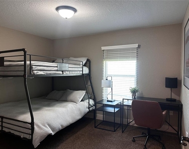 5990 Nw 60th Terrace - Photo Thumbnail 20