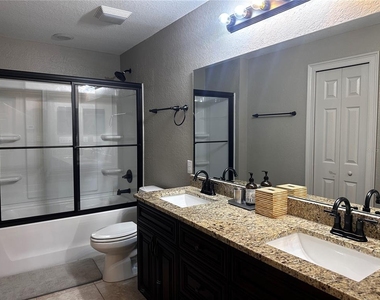 5990 Nw 60th Terrace - Photo Thumbnail 21