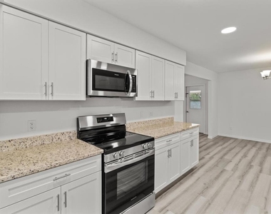 1255 S Estate Point - Photo Thumbnail 11