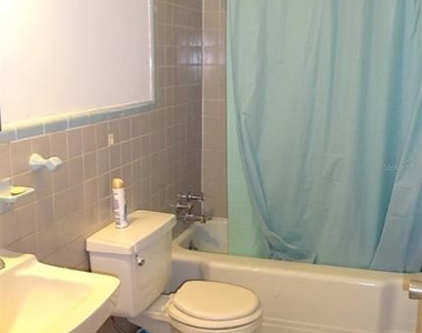 1209 Ne 14th Street - Photo Thumbnail 12