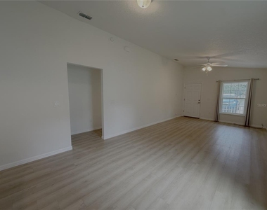 986 Nw 1st Street - Photo Thumbnail 3