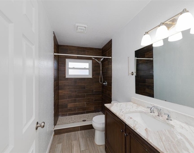 9782 Se 157th Lane - Photo Thumbnail 11
