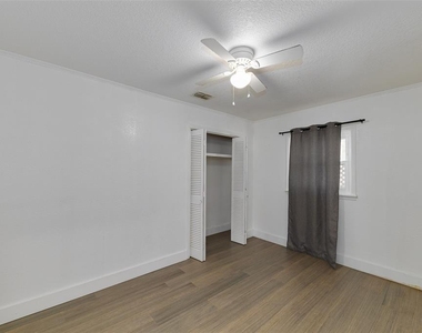 9782 Se 157th Lane - Photo Thumbnail 13