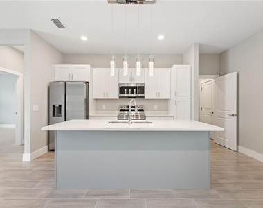 151 Maple Drive - Photo Thumbnail 7