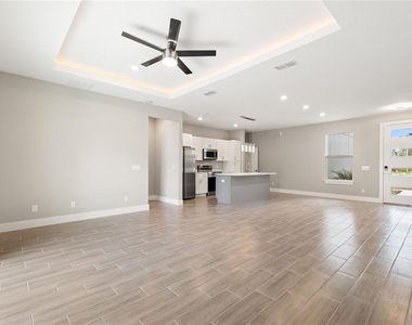 151 Maple Drive - Photo Thumbnail 4
