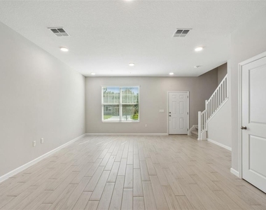 502 Lady Palm Street - Photo Thumbnail 2