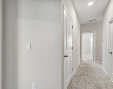 502 Lady Palm Street - Photo Thumbnail 7