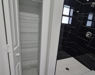 445 Wickham Avenue S - Photo Thumbnail 21