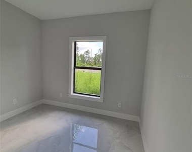 445 Wickham Avenue S - Photo Thumbnail 25
