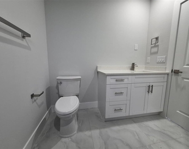 445 Wickham Avenue S - Photo Thumbnail 22