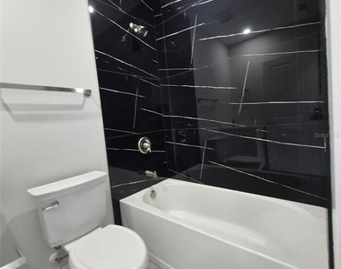 445 Wickham Avenue S - Photo Thumbnail 15