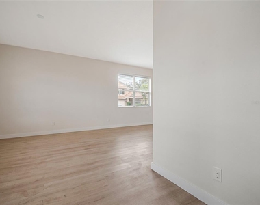 3906 Quartz Avenue - Photo Thumbnail 12