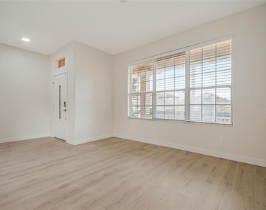 3906 Quartz Avenue - Photo Thumbnail 13