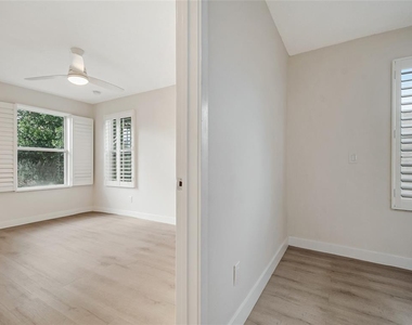 3906 Quartz Avenue - Photo Thumbnail 41