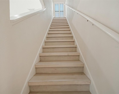 3906 Quartz Avenue - Photo Thumbnail 32