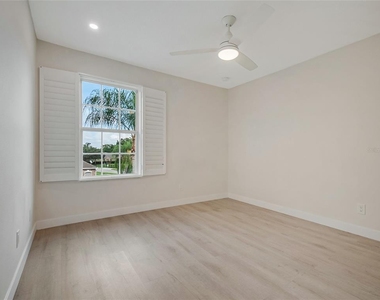 3906 Quartz Avenue - Photo Thumbnail 37