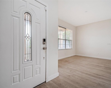3906 Quartz Avenue - Photo Thumbnail 11