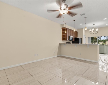 2018 Royal Vista Court - Photo Thumbnail 2