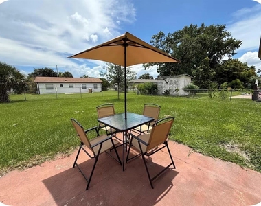 103 Guaymas Drive - Photo Thumbnail 10