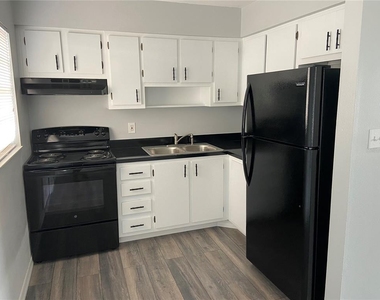 103 Guaymas Drive - Photo Thumbnail 3