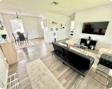 103 Guaymas Drive - Photo Thumbnail 1