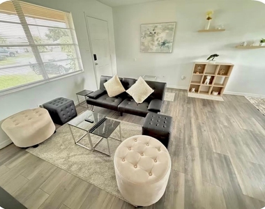 103 Guaymas Drive - Photo Thumbnail 4