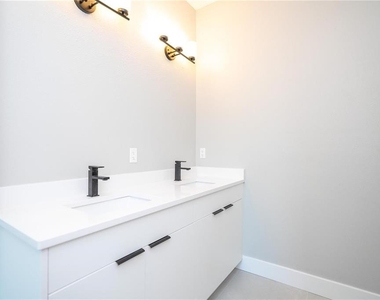 49 Santa Fe Street - Photo Thumbnail 27