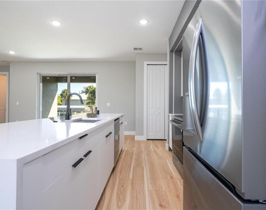 49 Santa Fe Street - Photo Thumbnail 12