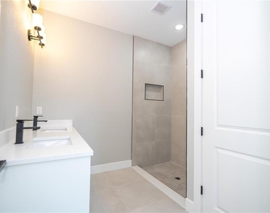 49 Santa Fe Street - Photo Thumbnail 25