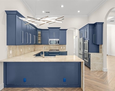 8351 Bowden Way - Photo Thumbnail 6
