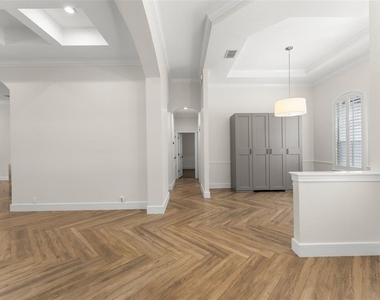 8351 Bowden Way - Photo Thumbnail 9