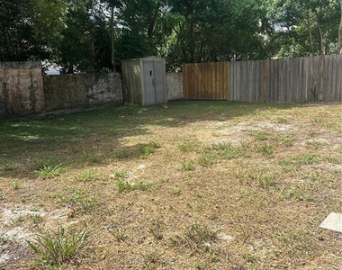 1243 Las Cruces Drive - Photo Thumbnail 13
