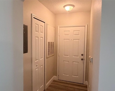 6578 Swissco Drive - Photo Thumbnail 10