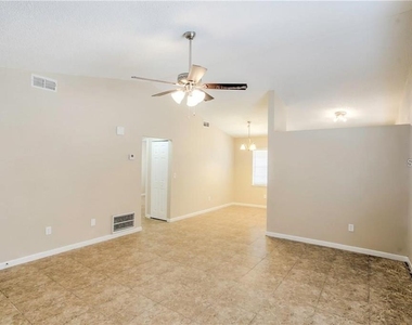 1003 W Kaley Avenue - Photo Thumbnail 10