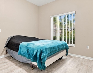 3616 Valleyview Drive - Photo Thumbnail 17