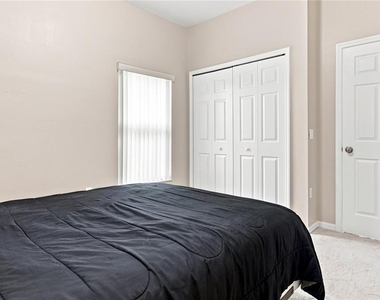 3616 Valleyview Drive - Photo Thumbnail 14