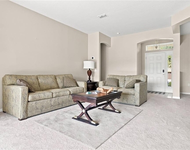 3616 Valleyview Drive - Photo Thumbnail 4