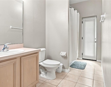 3616 Valleyview Drive - Photo Thumbnail 15