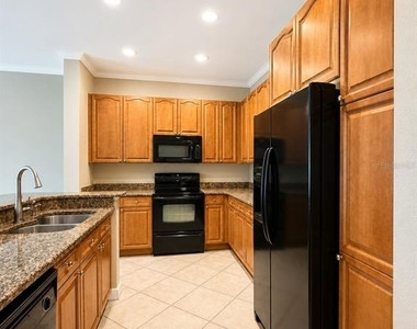351 Vanguard Point - Photo Thumbnail 4