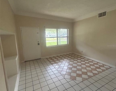 127 Country Club Drive - Photo Thumbnail 1