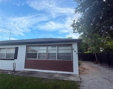 205 E New Hampshire Street - Photo Thumbnail 10