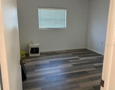 6 N Washington Street - Photo Thumbnail 16