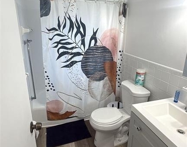 6 N Washington Street - Photo Thumbnail 5