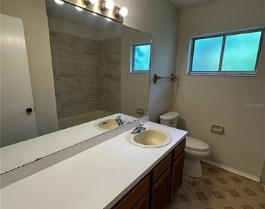 3723 Narroline Drive - Photo Thumbnail 12