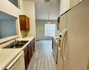 3723 Narroline Drive - Photo Thumbnail 2