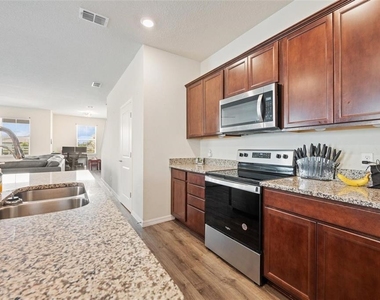 2769 Franklin Road - Photo Thumbnail 12